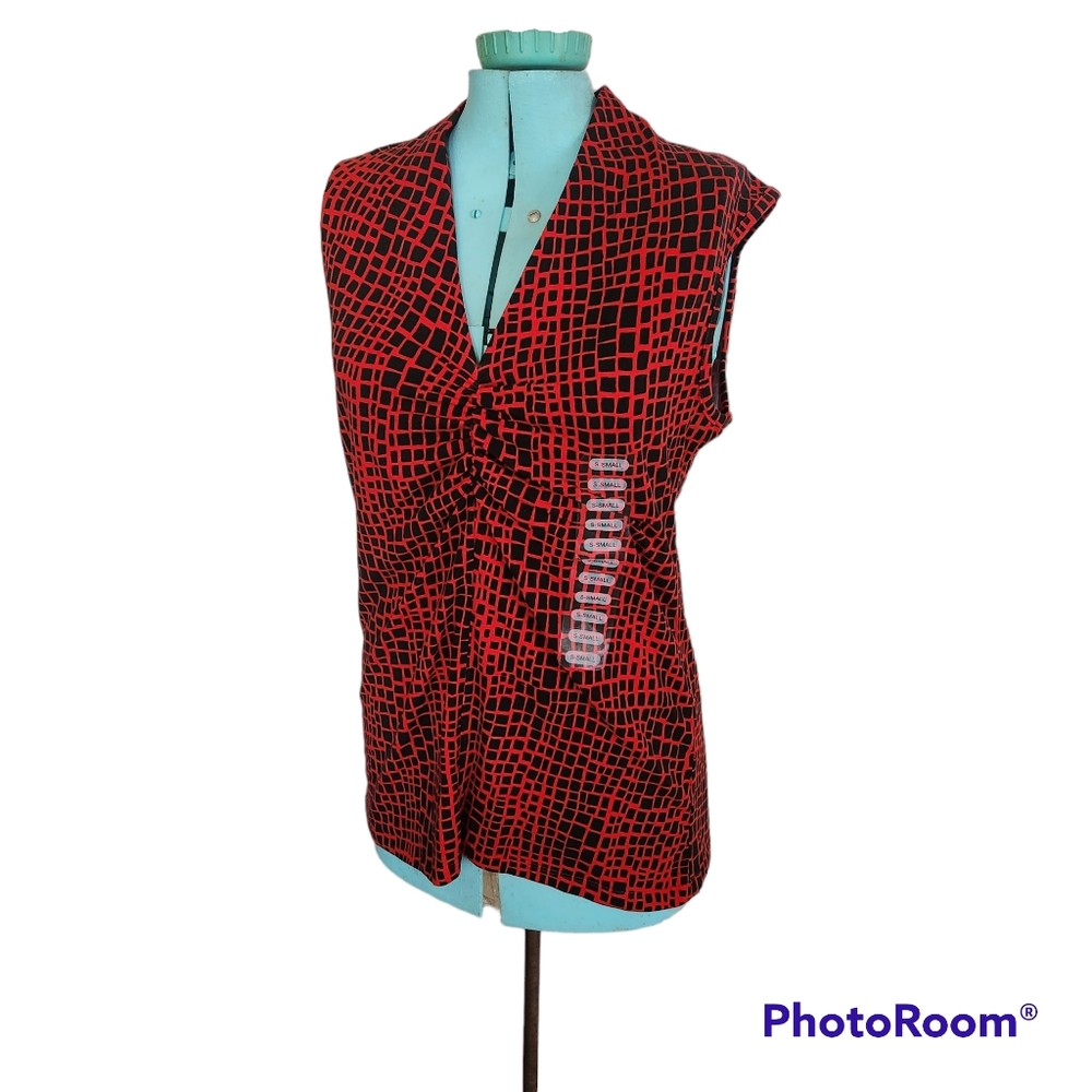JOSEPHINE CHAUS COTTON V NECK RED HOT BLACK PRINT SHIRT SIZE SMALL NWT